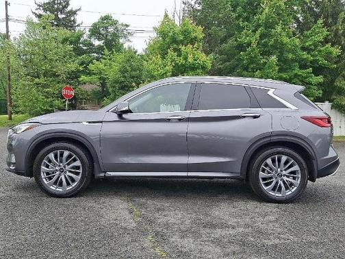 2024 INFINITI QX50 LUXE
