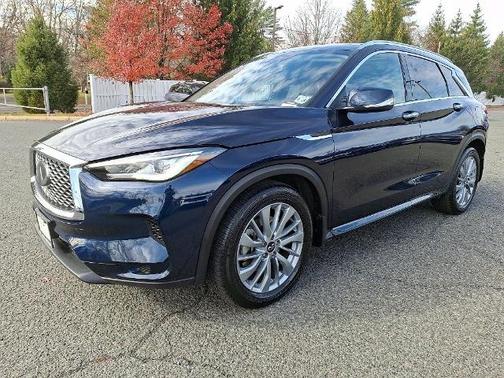 2024 INFINITI QX50 LUXE