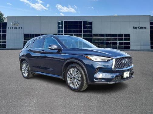 2024 INFINITI QX50 LUXE