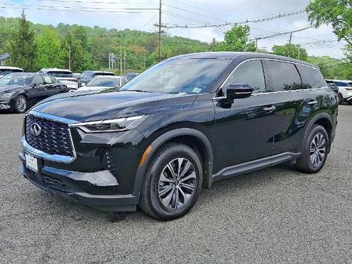 2024 INFINITI QX60 PURE