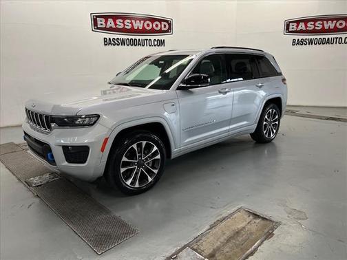 2022 Jeep Grand Cherokee 4xe Overland