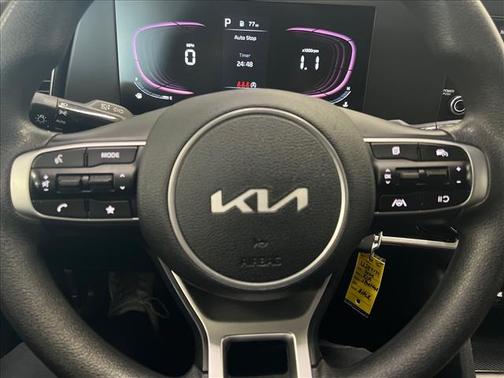 Black 2024 Kia Sportage LX