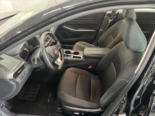 Black 2025 Nissan Altima SV