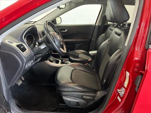 Red 2019 Jeep Compass Latitude