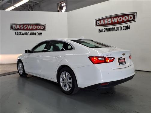 White 2025 Chevrolet Malibu LT