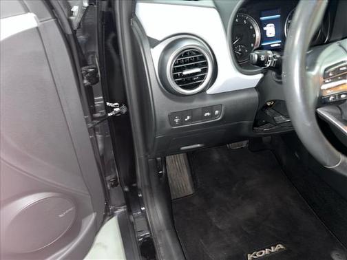 2021 Hyundai KONA Limited