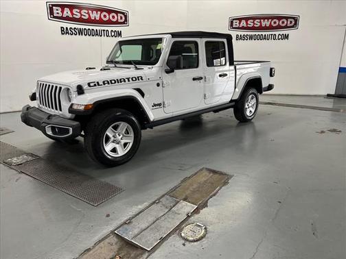 2022 Jeep Gladiator Sport