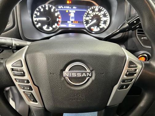 2023 Nissan Titan SV