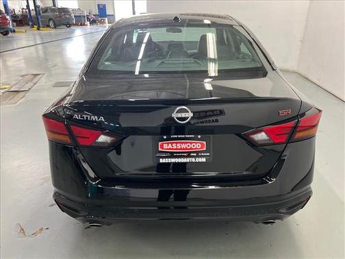 Black 2024 Nissan Altima 2.5 SR
