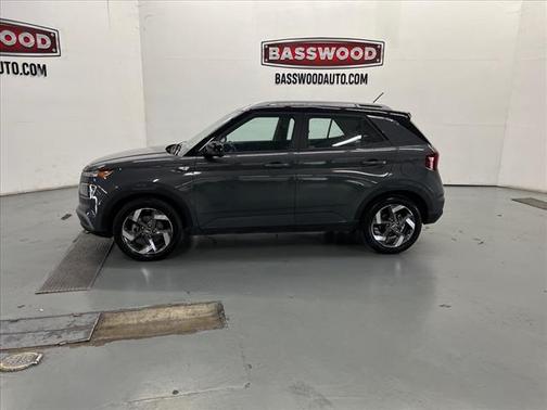 2024 Hyundai VENUE Limited