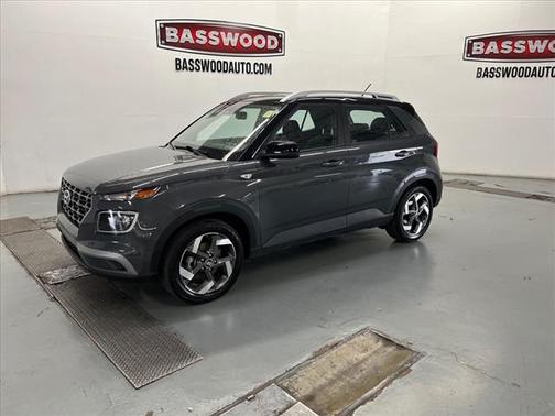 2024 Hyundai VENUE Limited