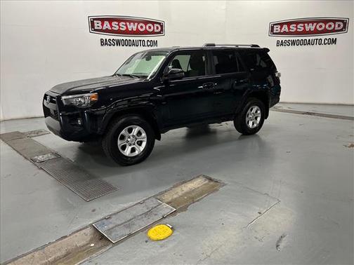 2024 Toyota 4Runner SR5 4WD