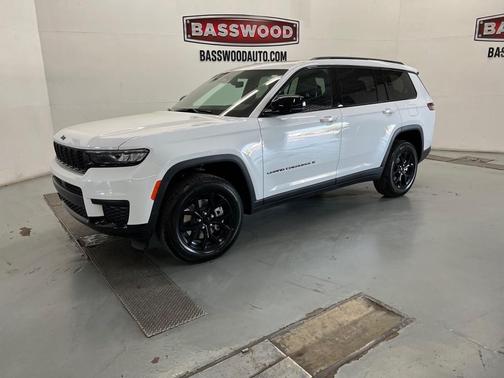2025 Jeep Grand Cherokee L Laredo