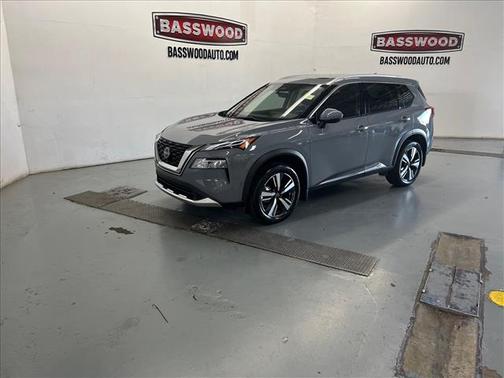 Boulder Gray Pearl 2023 Nissan Rogue Platinum