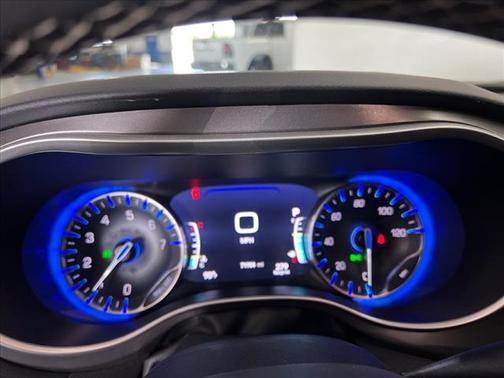 2023 Chrysler Pacifica Touring-L