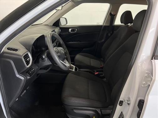 2021 Hyundai VENUE SE