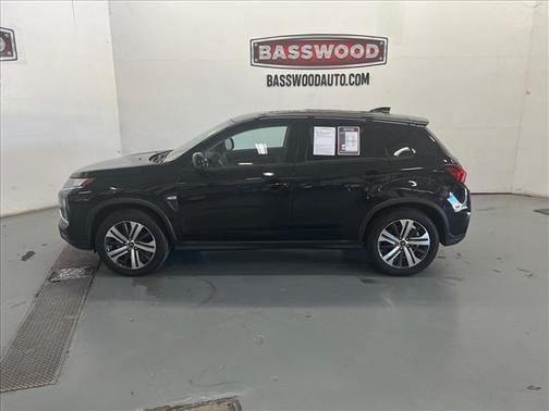 Black 2025 Mitsubishi Outlander Sport 2.0 S