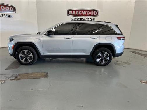2022 Jeep Grand Cherokee 4xe Base
