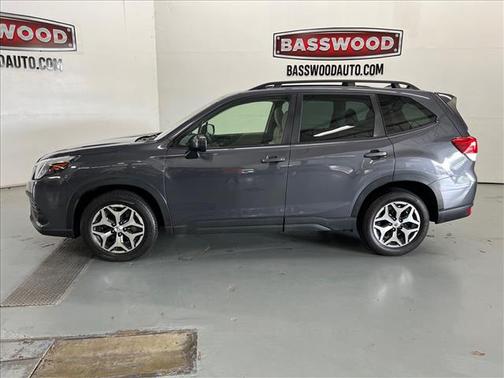 Magnetite Gray Metallic 2023 Subaru Forester Premium
