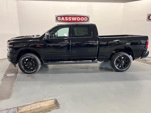 Diamond Black 2026 RAM 2500 Tradesman