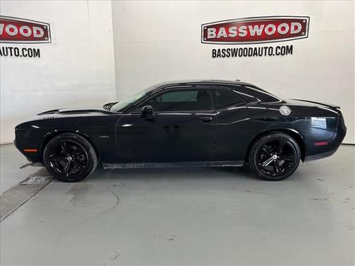 Black 2017 Dodge Challenger R/T
