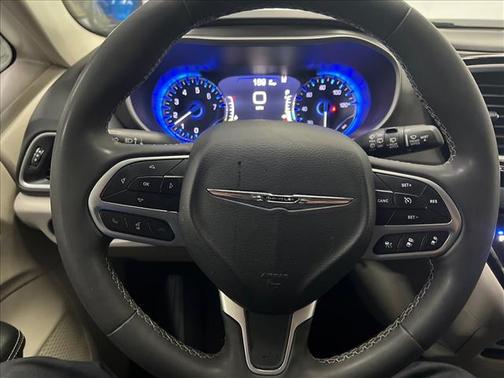 2023 Chrysler Pacifica Touring-L