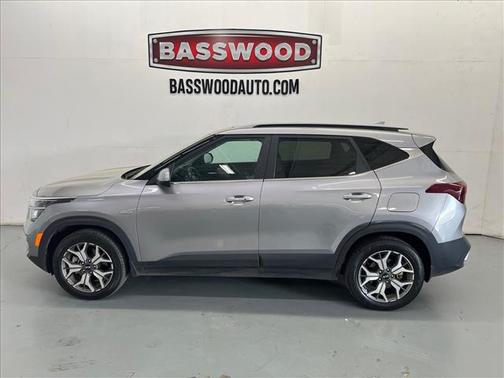 Gray 2021 Kia Seltos EX