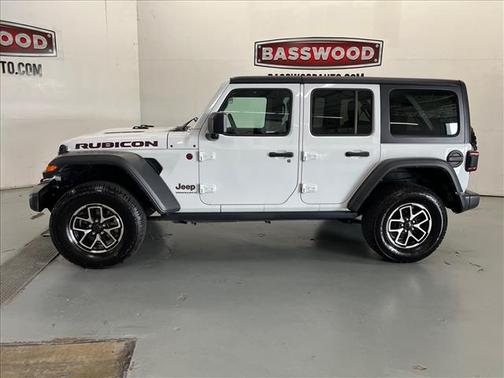 White 2024 Jeep Wrangler Rubicon