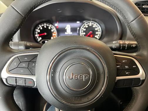 White 2023 Jeep Renegade Altitude