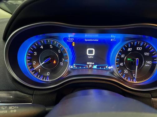 2021 Chrysler 300 Touring