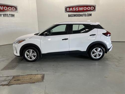 2023 Nissan Kicks S