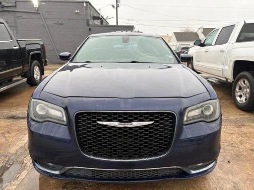 2017 Chrysler 300 S