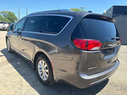 Gray 2019 Chrysler Pacifica Touring L Minivan 4D
