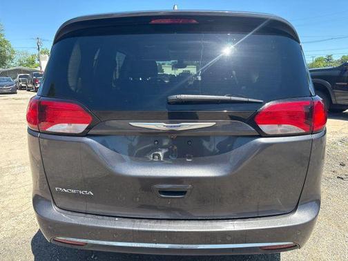 Gray 2019 Chrysler Pacifica Touring L Minivan 4D