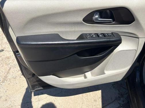 Gray 2019 Chrysler Pacifica Touring L Minivan 4D