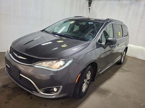 Gray 2019 Chrysler Pacifica Touring-L