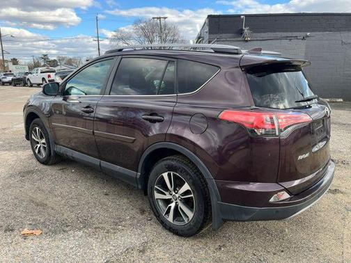 2017 Toyota RAV4 XLE