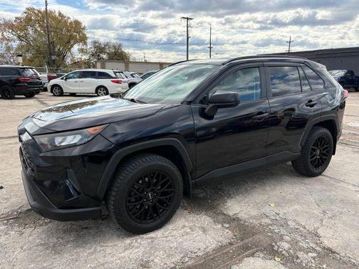 2019 Toyota RAV4 LE