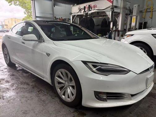 2018 Tesla Model S 100D