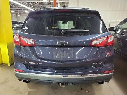 Blue 2018 Chevrolet Equinox 2LT