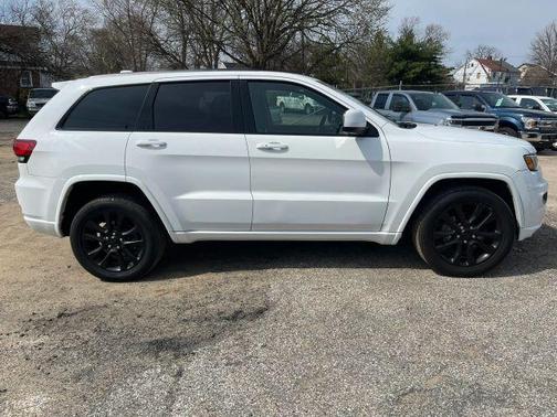 2020 Jeep Grand Cherokee Altitude