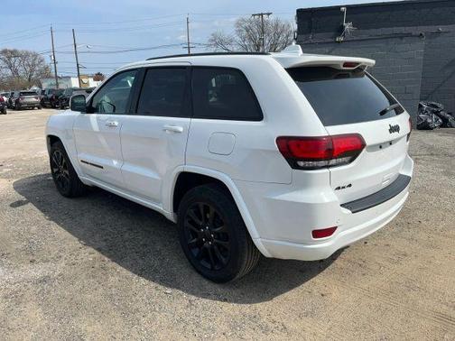 2020 Jeep Grand Cherokee Altitude