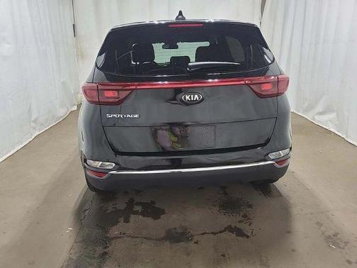 Black 2022 Kia Sportage LX