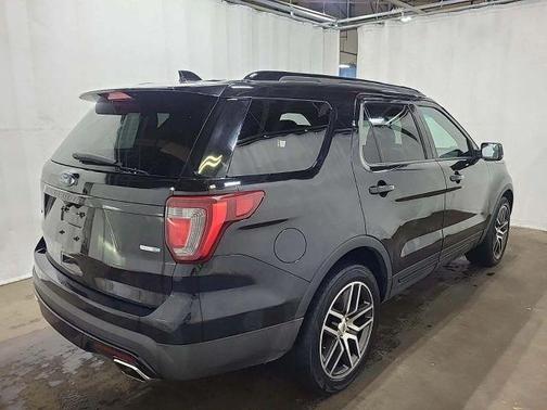 2017 Ford Explorer sport