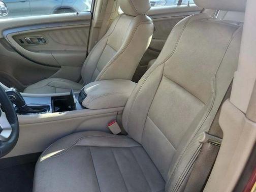 2015 Ford Taurus SEL