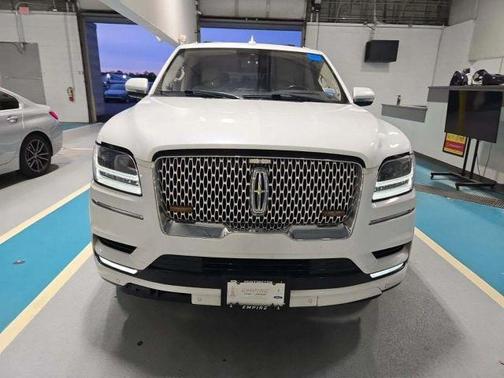 White 2020 Lincoln Navigator Reserve Sport Utility 4D