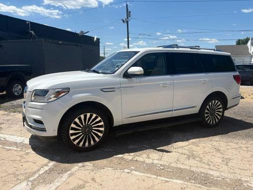White 2020 Lincoln Navigator Reserve Sport Utility 4D