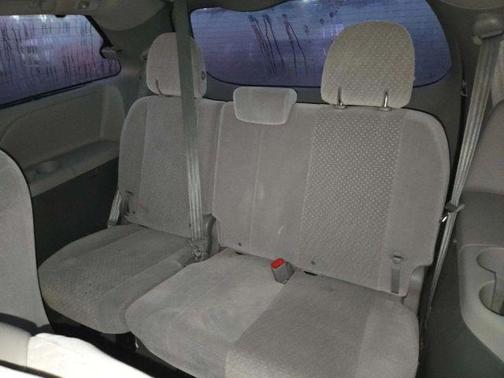 2016 Toyota Sienna LE