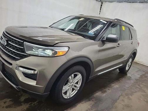 Gray 2021 Ford Explorer XLT