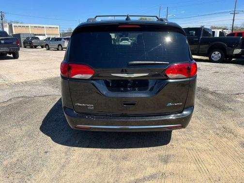 2020 Chrysler Pacifica Hybrid Limited